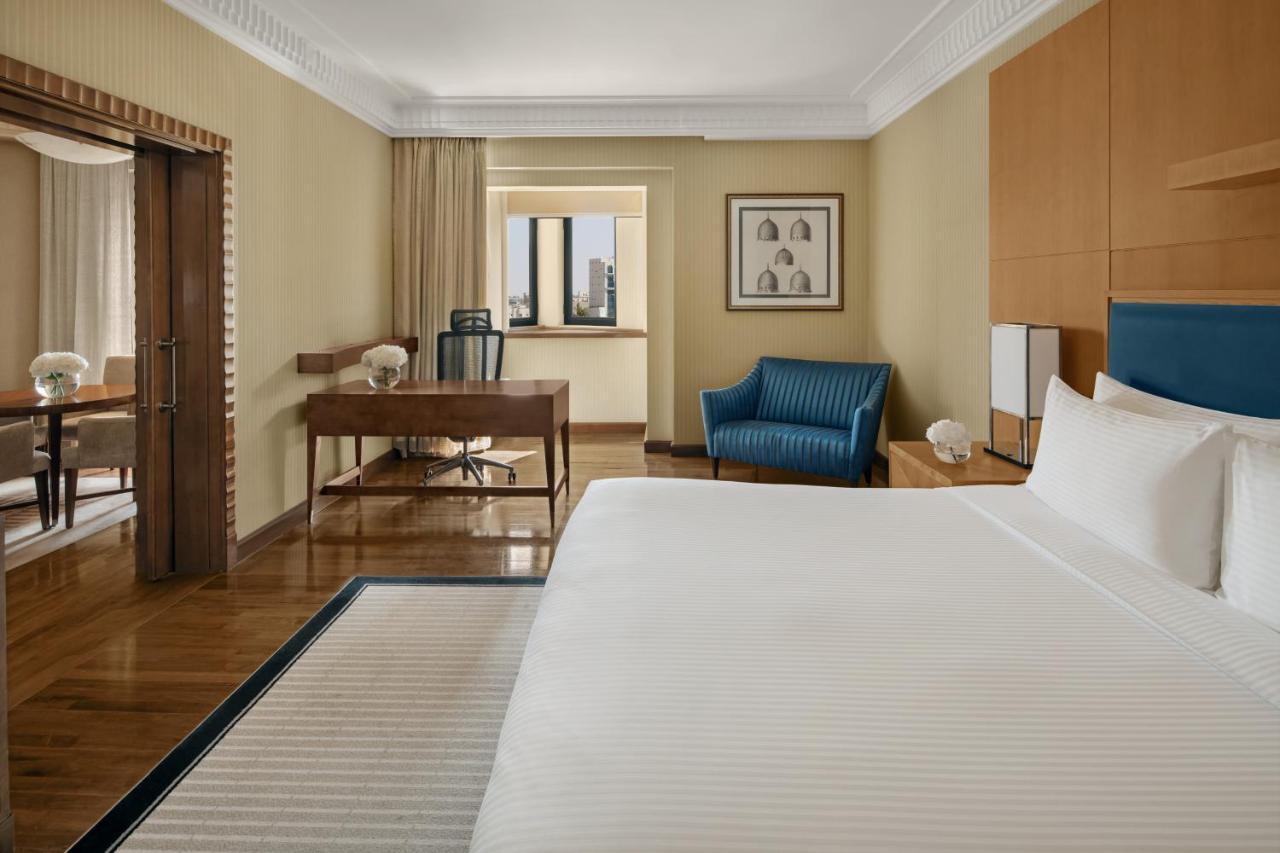 Intercontinental Riyadh By Ihg Εξωτερικό φωτογραφία A guest room at the hotel